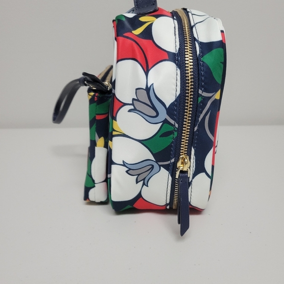 Kate Spade Dawn Breezy Floral Travel Cosmetic Case And Double Zip Wrislet. - Picture 3 of 14